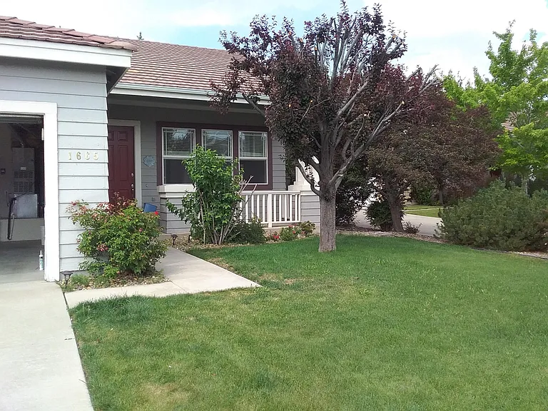 1665 Cattlemen Ct — Photo 3