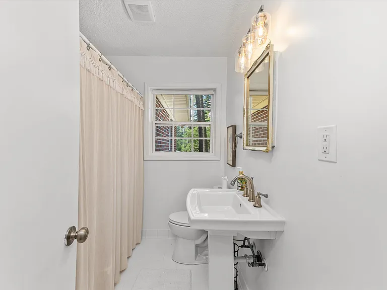 2408 Hiawassee Rd — Photo 20
