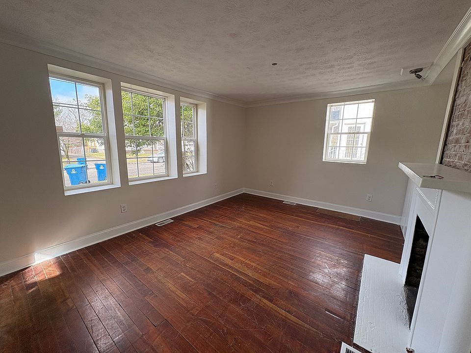 1st image of 214 S Alta Ave