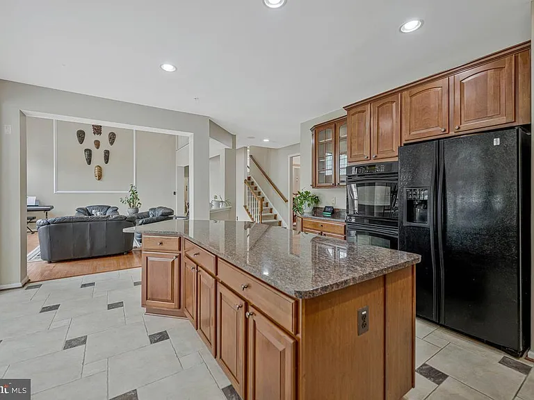 1117 Horizon View Pl — Photo 16