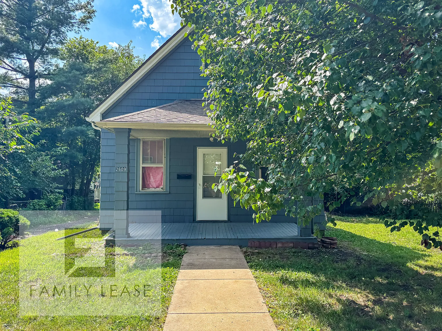 2 bed, 924 sqft, $995 — Photo 2