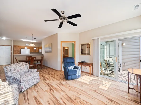 1333 SE University Ave Unit 205, Waukee, IA 50263