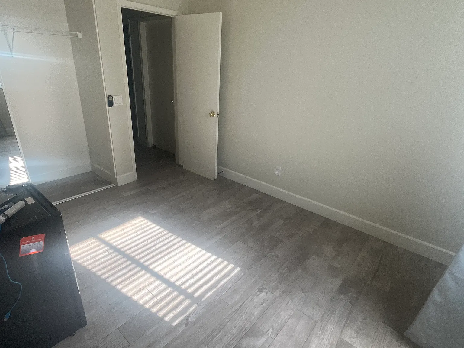 539 Memphis Ct — Photo 4