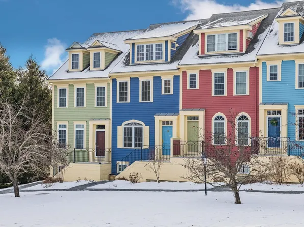 86 Barrister Drive #G, Hartford, VT 05001