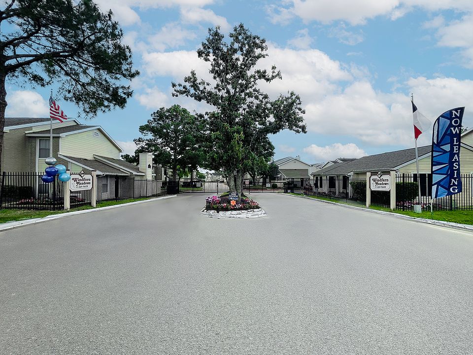 Front Entry/Exit