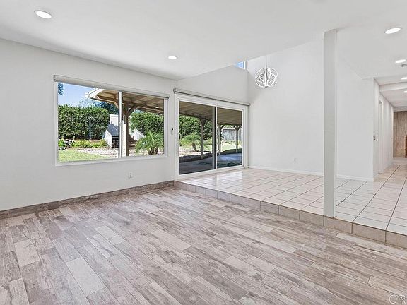 3rd image of 17030 Saint Andrews Dr