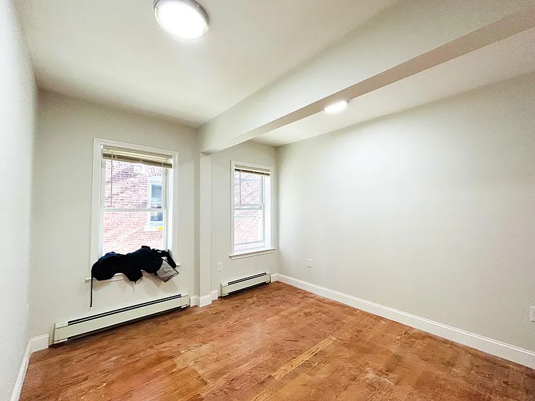 27 Waverly St #1 — Photo 14