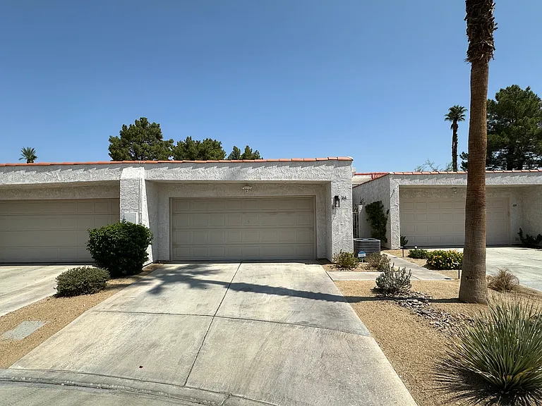 166 Wimbledon Ct — Photo 59