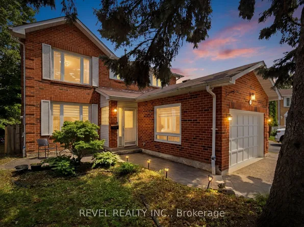 13 Flowers Cres, Ajax, ON L1S 4B9