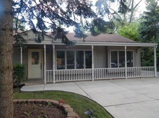 636 W 55th St, Hinsdale, IL