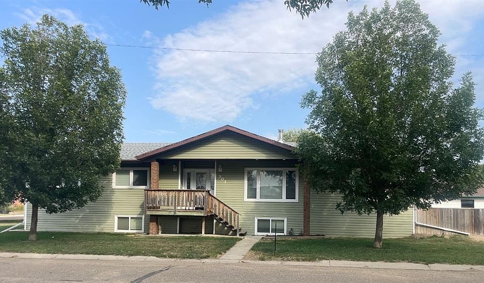 1st image of 301 W 4th Ave