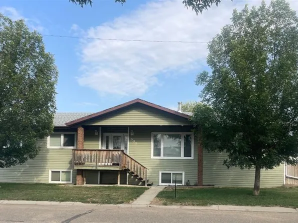 301 W 4th Ave, Bassano, AB T0J 0B0
