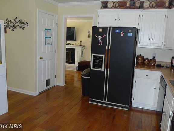 3rd image of 9512 Highlander Blvd