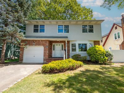 2737 Morton Avenue, Oceanside, NY, 11572