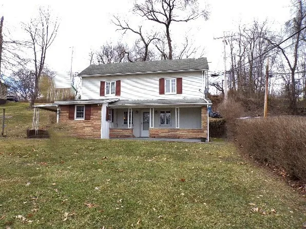 102 Morris Ave, Yukon, PA 15698
