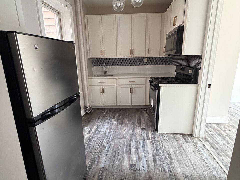 1st image of 104 Belmont Ave APT 1E