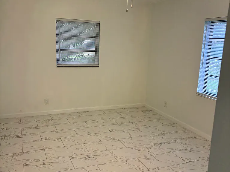 199 NE 23rd St #199 — Photo 63