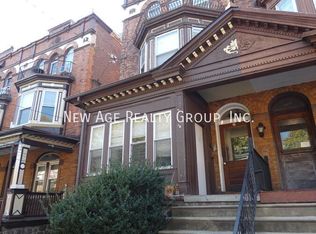 4408 Locust St APT 1R, Philadelphia, PA 19104