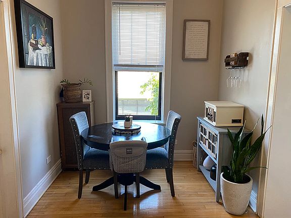 3rd image of 4623 N Lincoln Ave #2NW