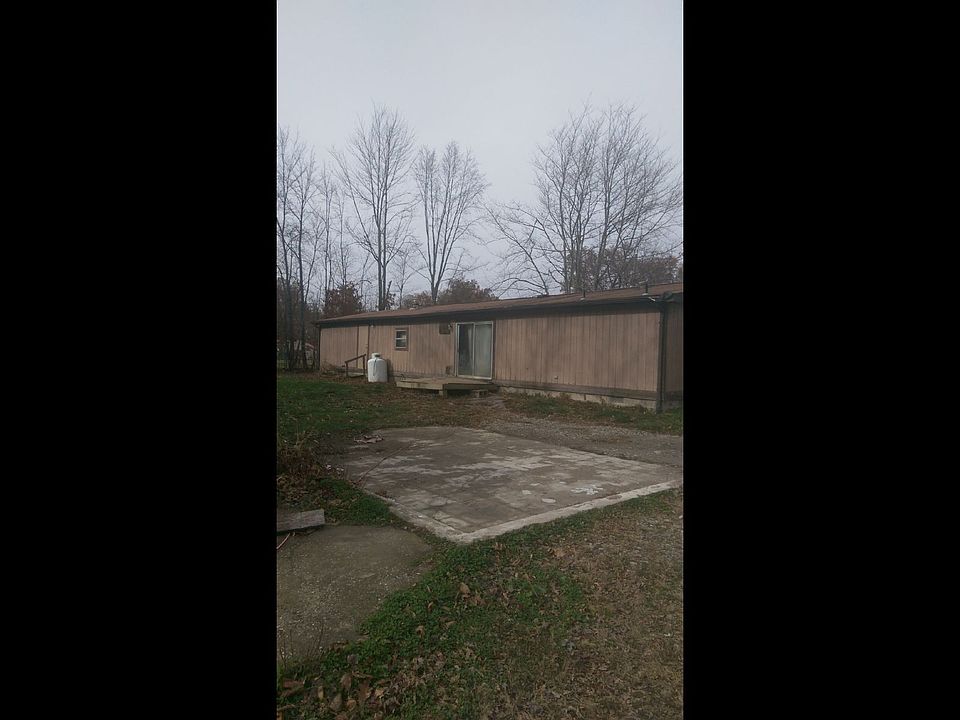 2nd image of 1868 Parker Rd