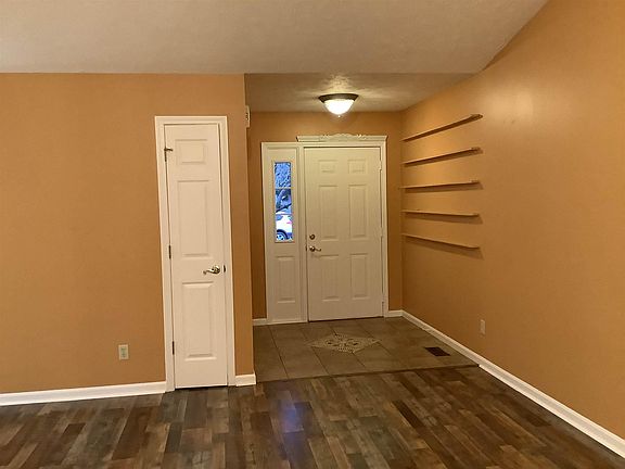 2nd image of 1808 Plaza Dr