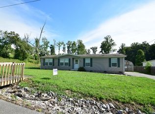 112 Grey Dove Ln #112, Powell, TN 37849