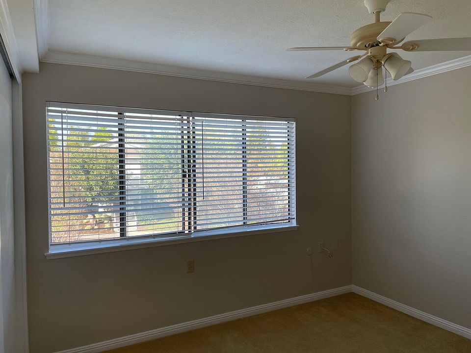 2nd image of 944 Avenida Majorca