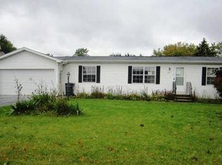 744 Simonet Ct, Green Bay, WI 54301