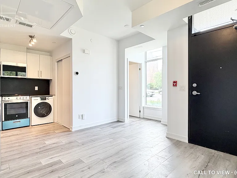 861 Sheppard Ave W #1-58 — Photo 3
