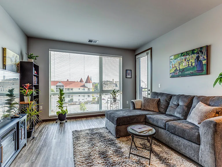 Clearpoint Apartments — Photo 7