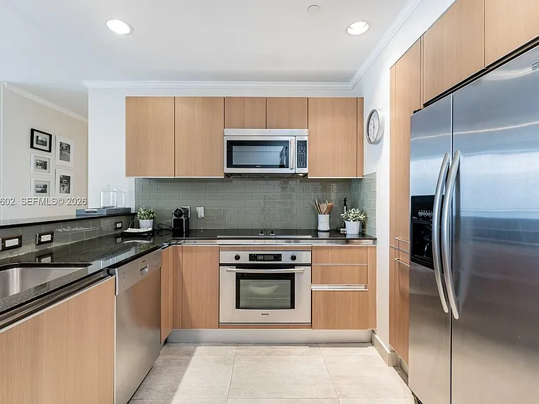 1060 Brickell Ave #1507 — Photo 24