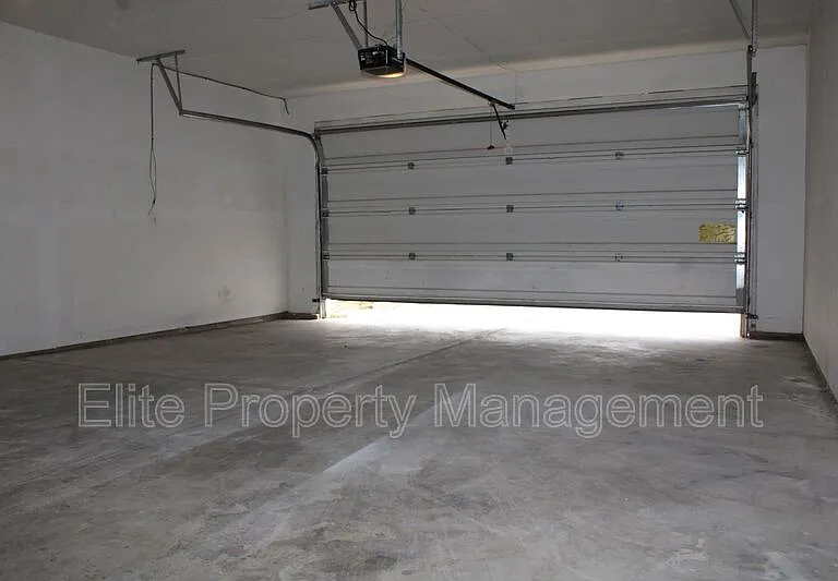169 S Stardust Dr — Photo 14