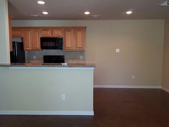 2nd image of 16808 Crestmont