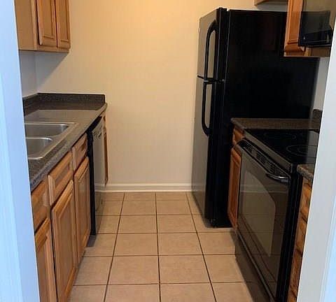 4th image of 2511 Metairie Lawn Dr #207