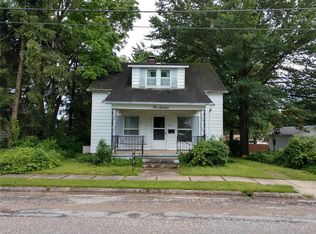 116 E 2nd St, Sparta, IL 62286