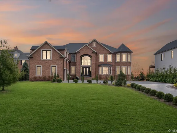 185 Willetts Lane, West Islip, NY 11795