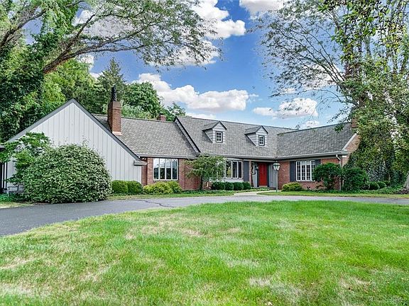 2nd image of 2040 Forest Bend Dr