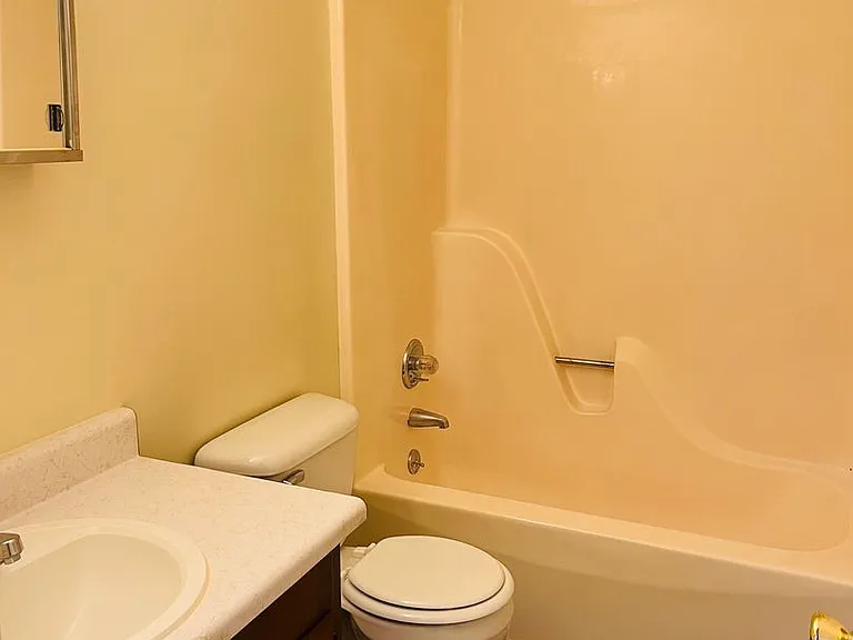 181- N Rockingham Dr — Photo 6
