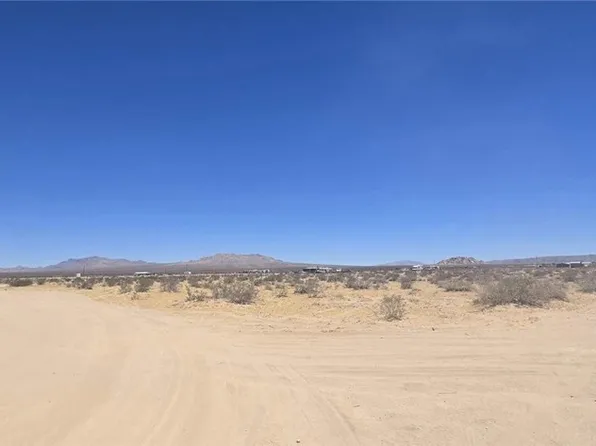 36240 Lantana St, Lucerne Valley, CA 92356
