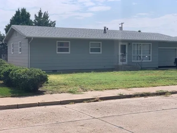 910 W 3rd St, Ogallala, NE 69153
