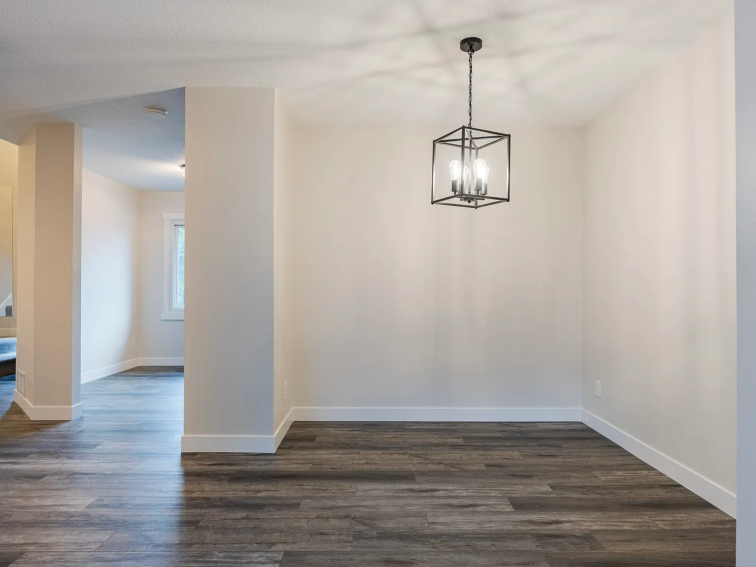 3 bed, 1.5 bath, 1768 sqft, $2,400 — Photo 4