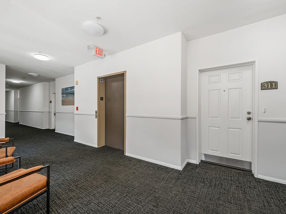 This Unit for lease has a very handy location on the 3rd floor.