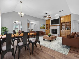 1061 Windmill Dr, Fort Walton Beach, FL 32547
