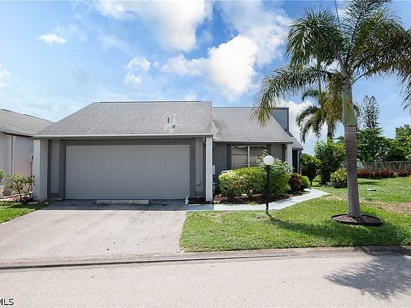 2nd image of 9749 Maplecrest Cir