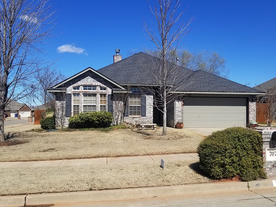 1st image of 707 E Forest Court Ln