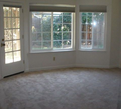 5th image of 842 Arbor Oaks Dr