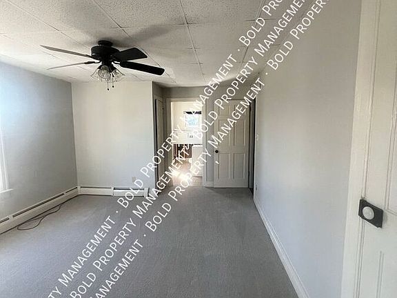 5th image of 813 Quentin Rd