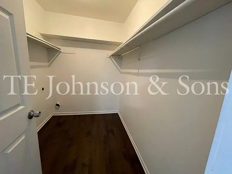 2813 White Meadow Ln #A — Photo 8