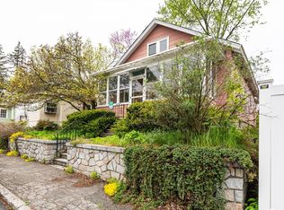 84 Farmland Rd, Lowell, MA 01850