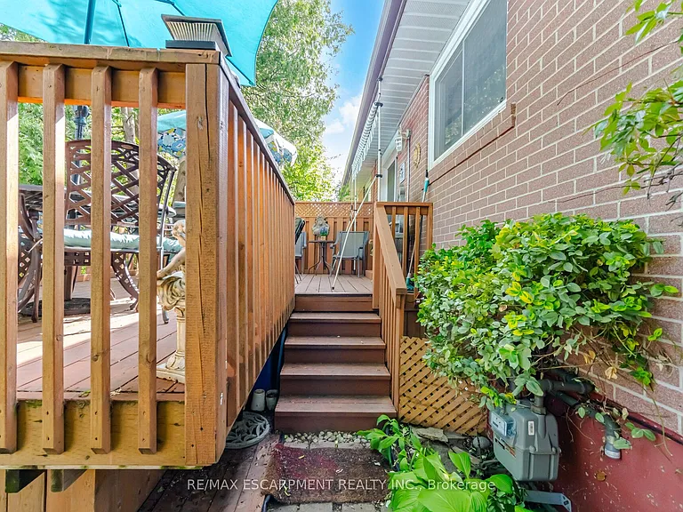 1926 Reiss Ct — Photo 39